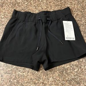 On the fly Short 2.5” Woven